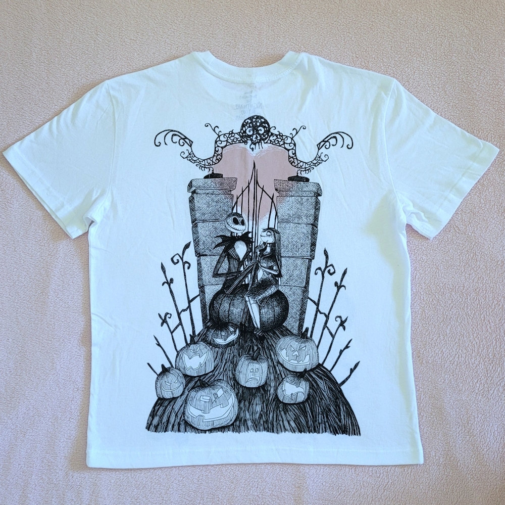 Tim Burton's The Nightmare😱 Before Christmas🎄 Graphic Tee👕 - NWT - Picture 9 of 15